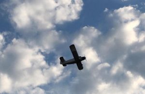 Atenție! Începe a 3-a acțiune de combatere din avion a insectelor de disconfort!