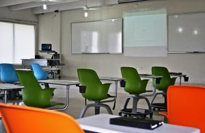 Cursuri numai dimineața pentru elevii de a VIII-a și a XII-a, dar și pentru învățământul primar și grădiniță!