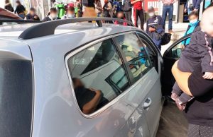 Bebeluș de numai 4 luni blocat în mașină în zona Pavcom – Un echipaj de pompieri a intervenit la timp!