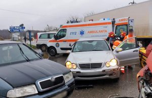 Accident rutier cu 3 victime pe DN 72, la intresecția dintre Lucieni și Ungureni