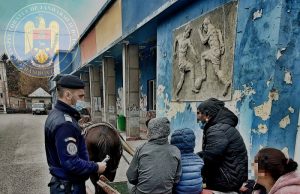 Jandarmii dâmbovițeni execută zilnic misiuni de verificare a respectării măsurilor anti-epidemie