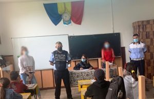 Sesiune pentru informarea elevilor din localitățile Cornățelu și Costeștii din Vale