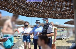 Acțiune informativă a polițiștilor pe linie de prevenire la Complexul Turistic de Natație din Târgoviște