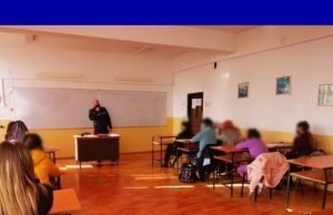 Polițiștii dâmbovițeni continuă întâlnirile informativ-preventive cu elevii din județ