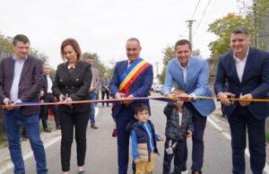 Prin Programul Județean de Dezvoltare Locală, comuna Dobra își extinde de astăzi patrimoniul cu o bază sportivă modernă