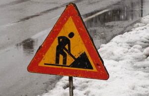 Atenție, drum în lucru! Programul lucrărilor la infrastructura rutieră din Dâmbovița, 30 ianuarie – 03 februarie 2023