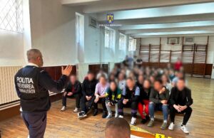 Polițiștii continuă sesiunile de informare în unitățile de învățământ din Târgoviște