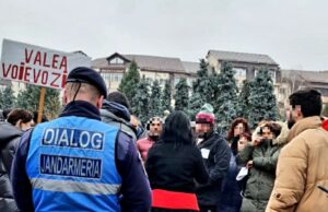 Măsuri de ordine publică asigurate de jandarmii dâmbovițeni la o acțiune de protest avizată favorabil
