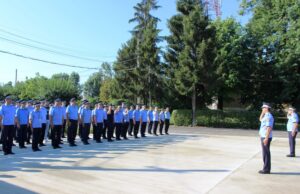 Un ofițer și 35 de subofițeri au fost avansați în gradul următor la termen