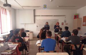 Polițiștii dâmbovițeni de la Biroul Siguranță Școlară continuă acțiunile informativ-preventive în unitățile de învățământ din Dâmbovița