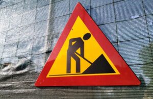 Atenție, drum în lucru! Programul lucrărilor de infrastructură rutieră din județul Dâmbovița, în perioada 16 – 20 octombrie 2023