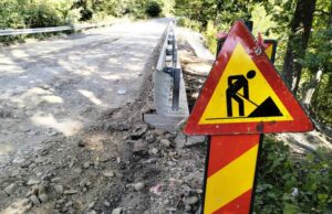 Atenție, drum în lucru! Programul lucrărilor de infrastructură rutieră din județul Dâmbovița, în perioada 1 – 7 aprilie 2024