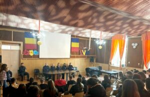 Jandarmeria Dâmbovița și Penitenciarul Mărgineni, parteneri în acțiuni de prevenire pentru siguranța elevilor