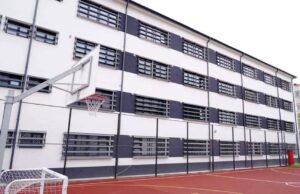 După ample lucrări de reabilitare și modernizare, președintele CJD, Corneliu Ștefan, a anunțat astăzi redeschiderea Școlii Gimnaziale Speciale din municipiul Târgoviște!